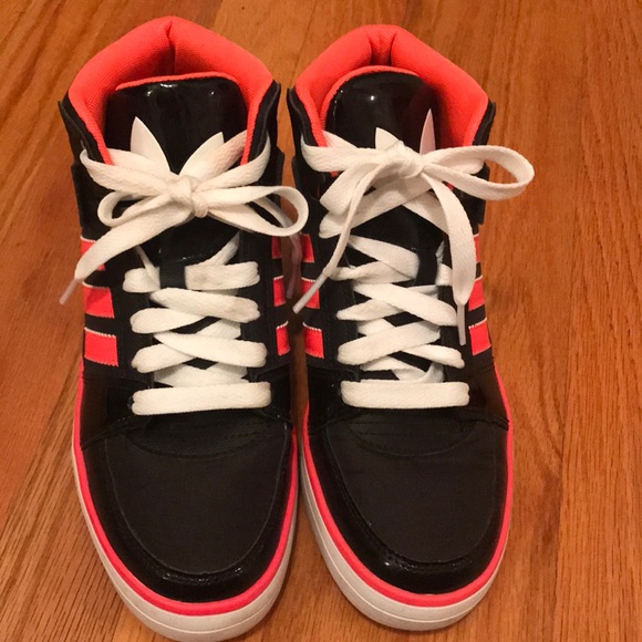 Kids Adidas Shoes - Picture 2 of 4